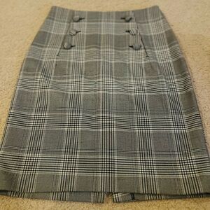 H&M- Gray plaid pencil skirt